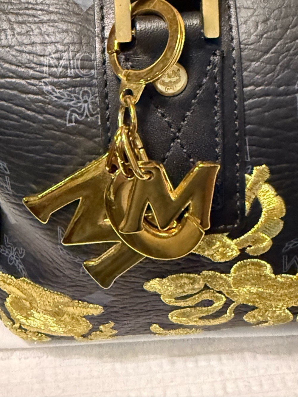*RARE* MCM Black Leather Speedy 30,  Gold Embroidered Accents and Red/Navy Trim - Picture 12 of 15